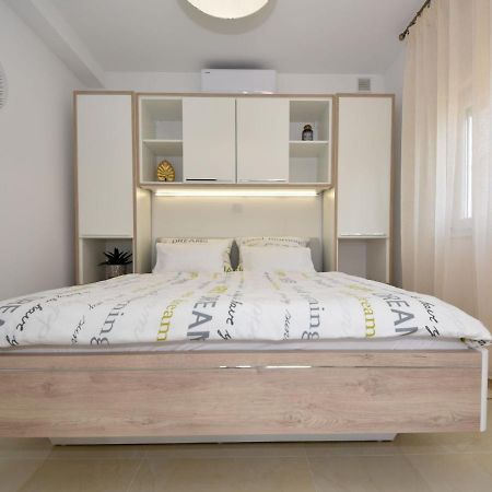 Apartment Matanovi Dvori-1 By Interhome Vir Exterior foto