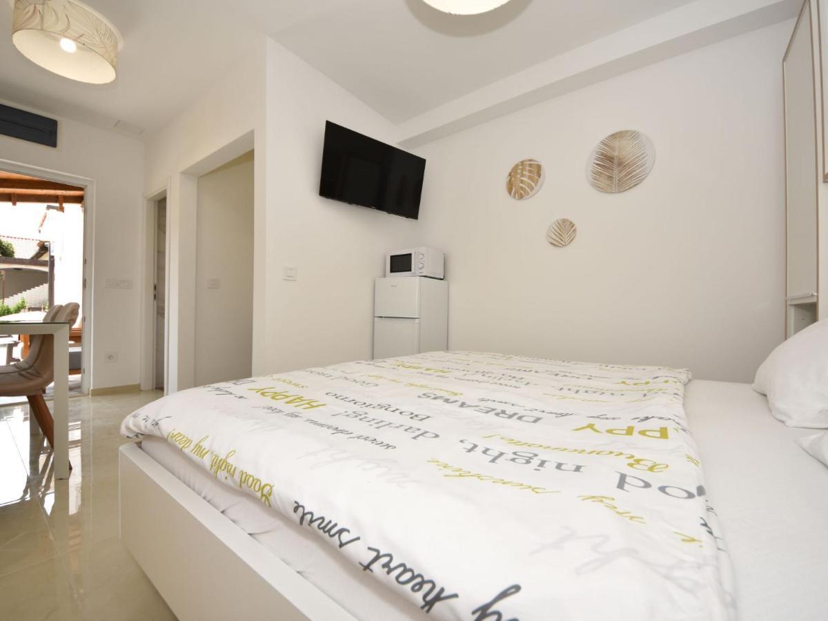 Apartment Matanovi Dvori-1 By Interhome Vir Exterior foto